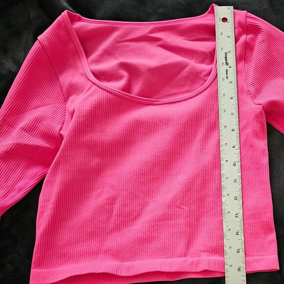 Women’s OQQ Barbie Pink Long Sleeve Cropped Top, Medium - Picture 7 of 7